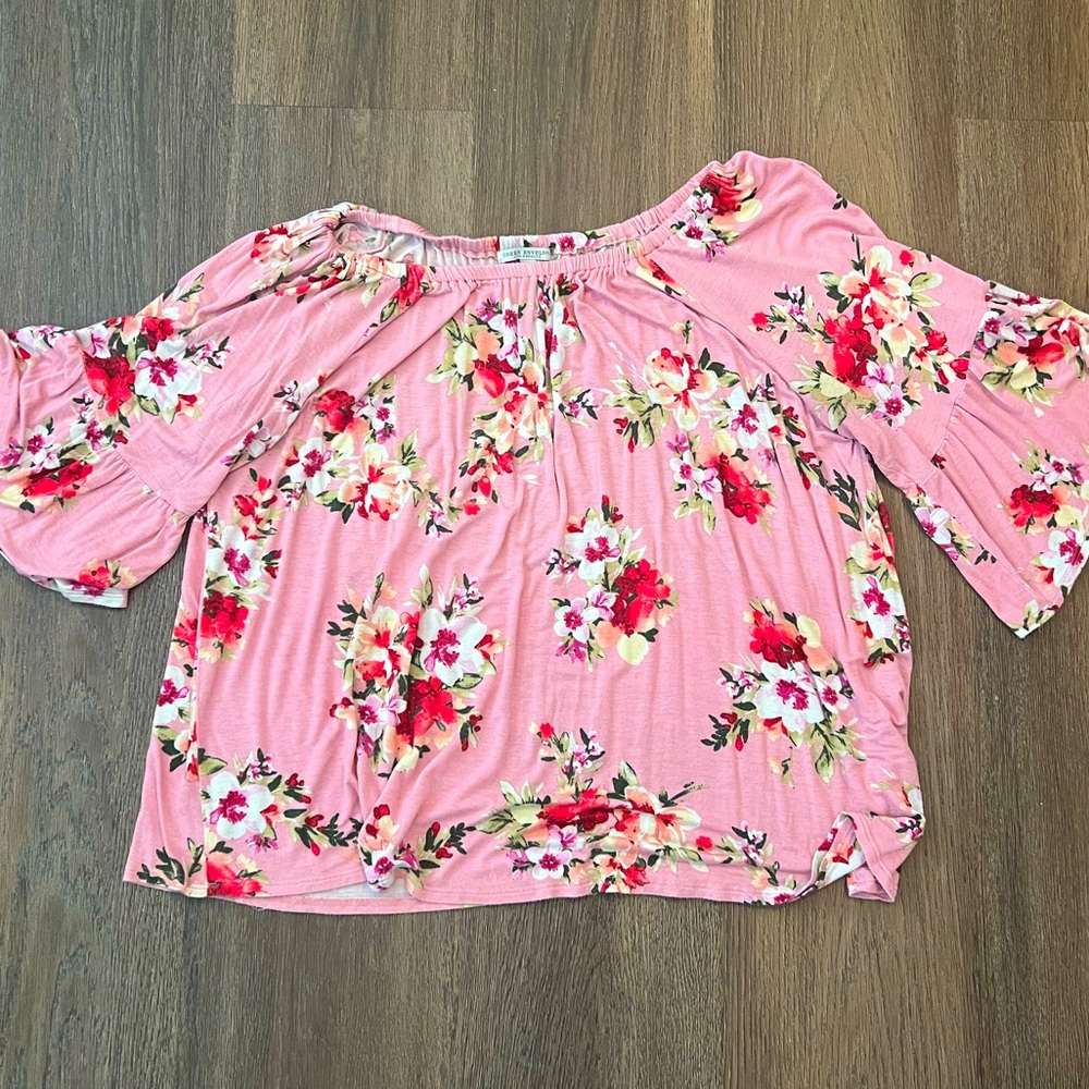 Plus Size Floral Top